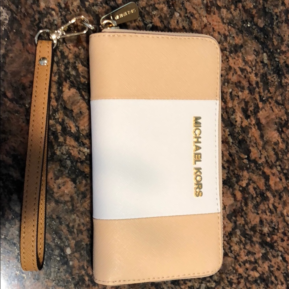 Tan and white wallet